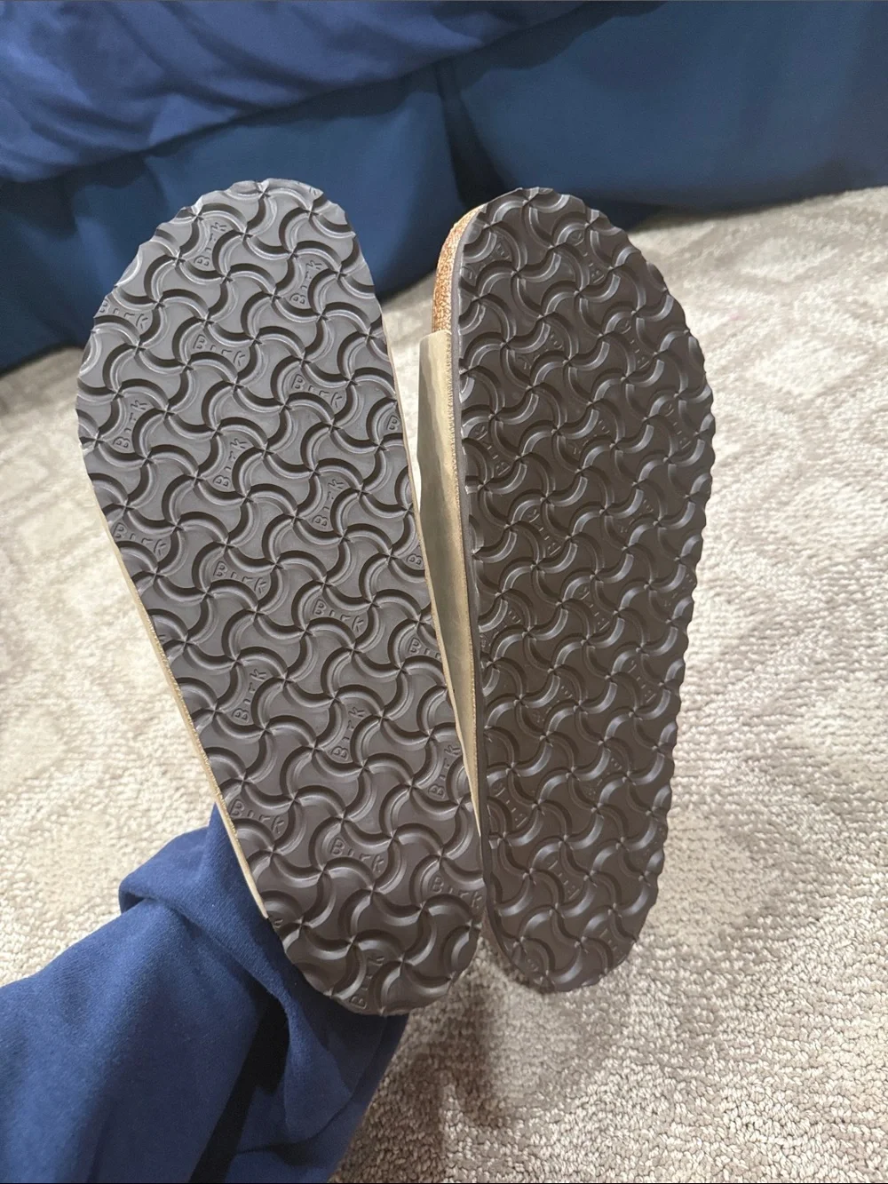 NWOT Birkenstock men’s size 12 Arizona sandal in light brushed taupe leather